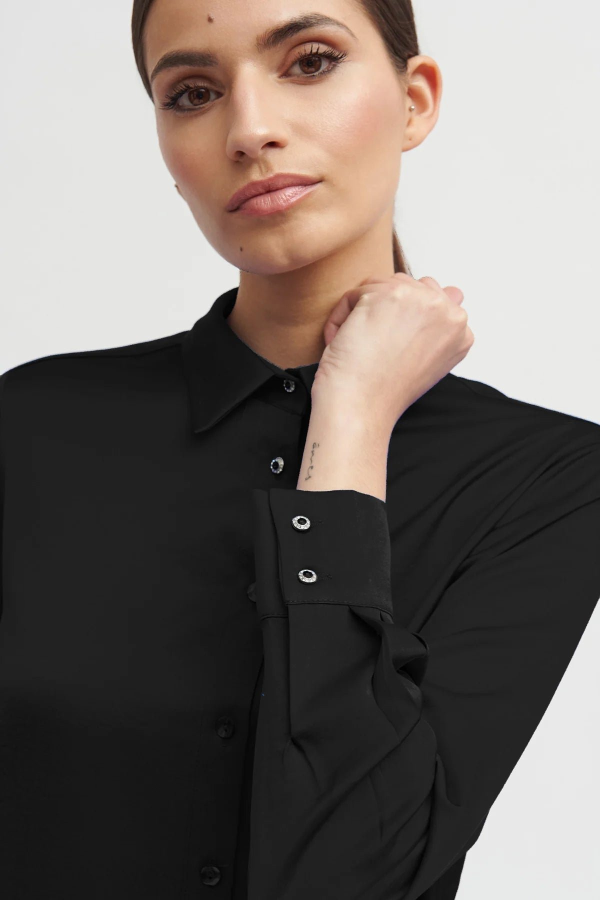 Tinta & Bariloche Bubion Black Shirt