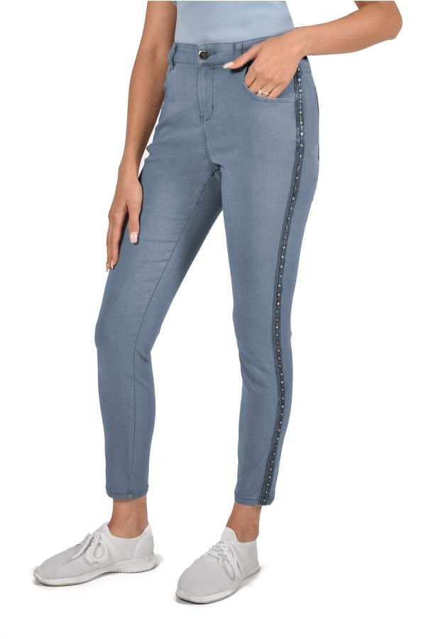 Frank Lyman Embellished Jean